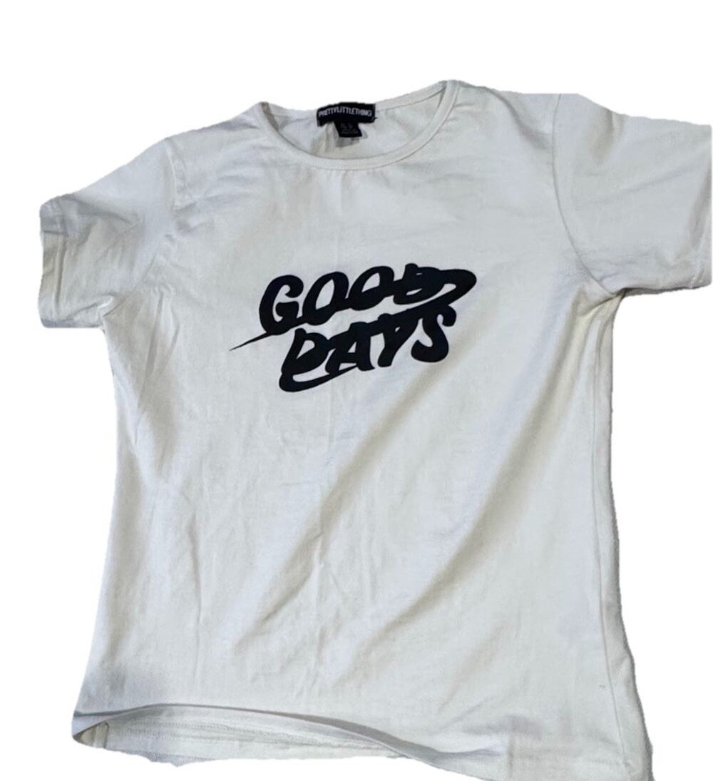 pretty little thing “Good Days” Shirt Off White Women’s 8 Stretch